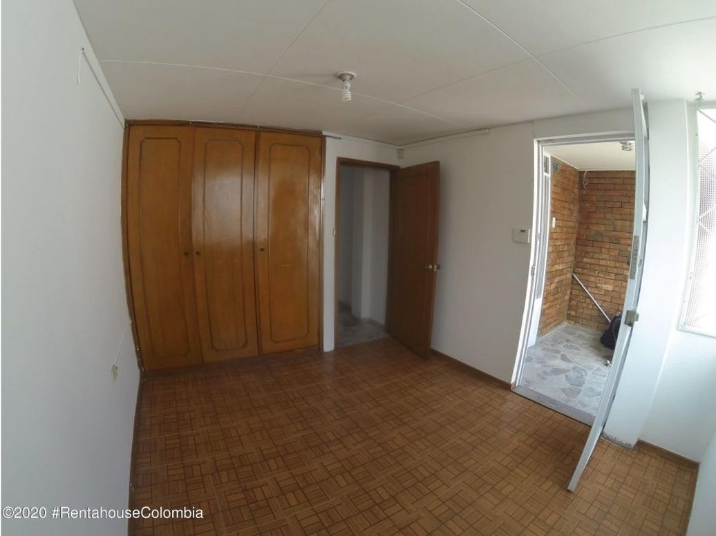 Casa de 3 alcobas en venta en Normandía, Bogotá, 320 m² · foto 4 de 20