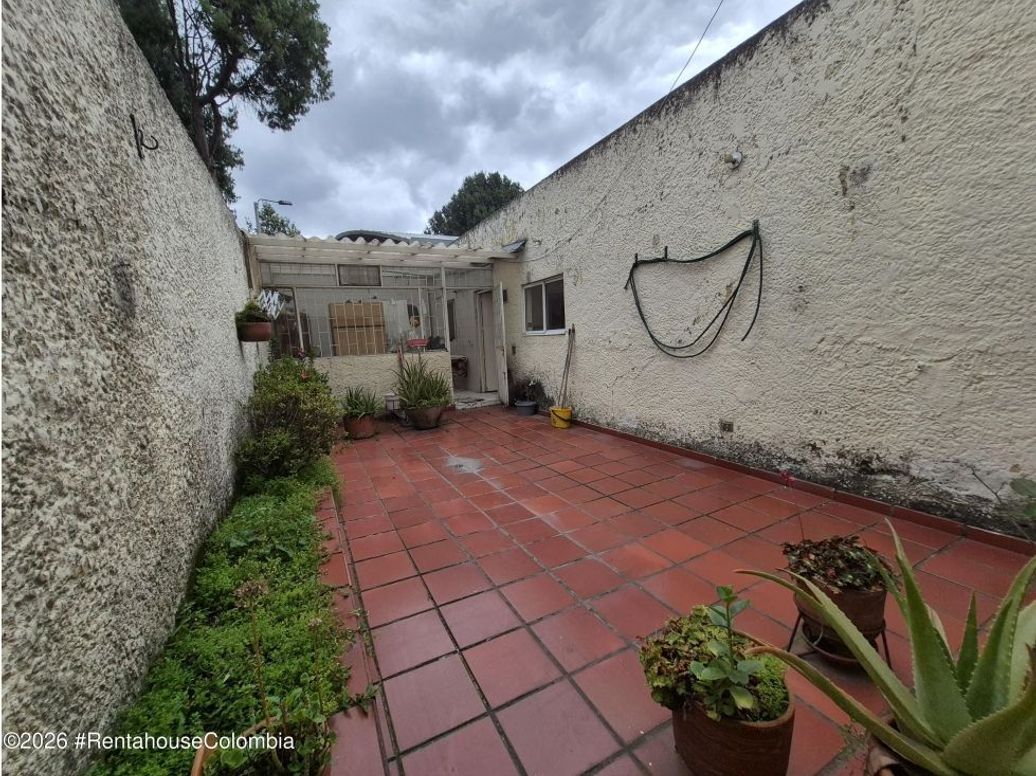 Casa de 5 alcobas en venta en Rincon Del Cedro, Bogotá, 385 m² · foto 8 de 19