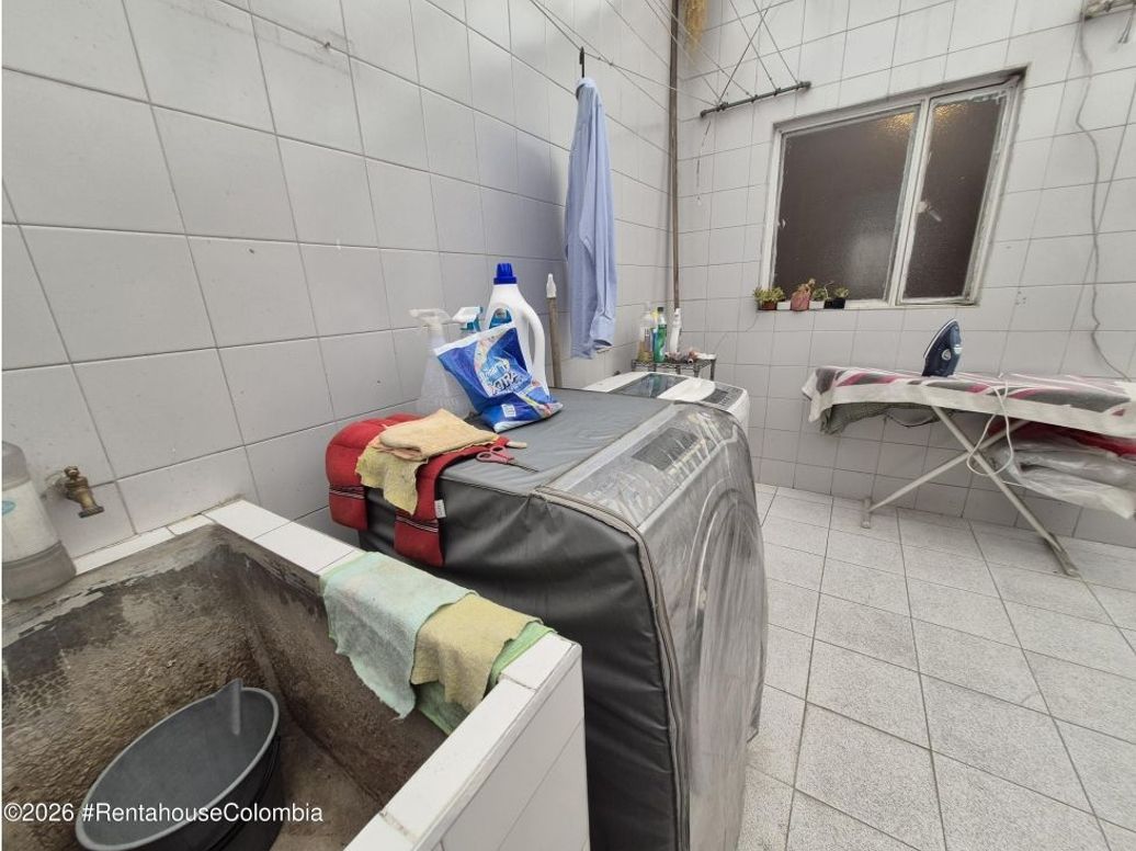 Casa de 5 alcobas en venta en Rincon Del Cedro, Bogotá, 385 m² · foto 10 de 19