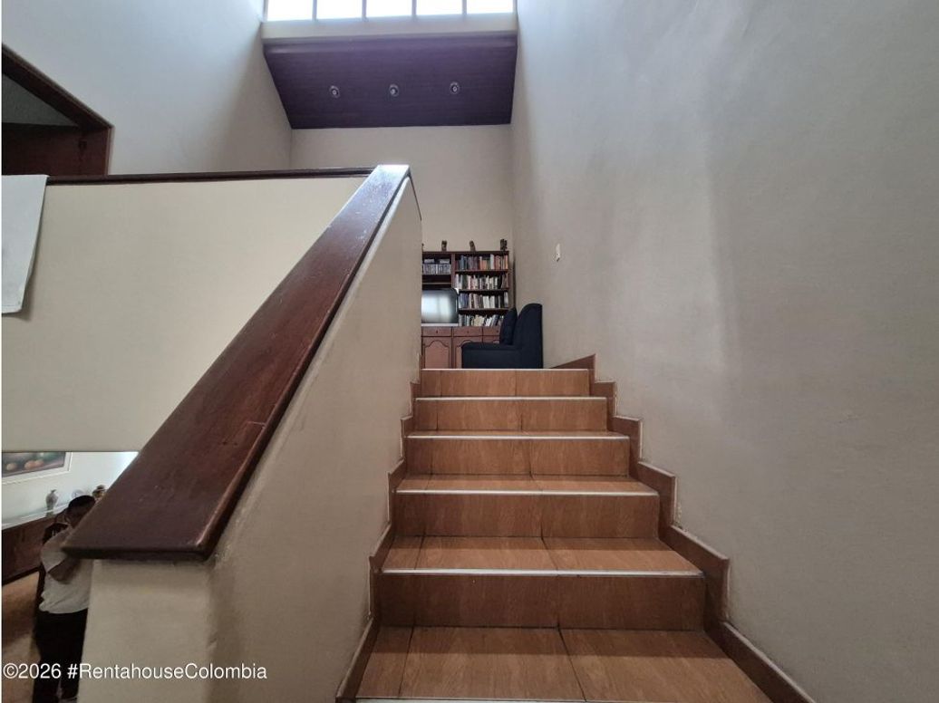 Casa de 5 alcobas en venta en Rincon Del Cedro, Bogotá, 385 m² · foto 11 de 19