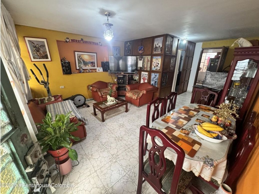 Casa de 7 alcobas en venta en Santa Matilde, Bogotá, 274 m² · foto 4 de 20