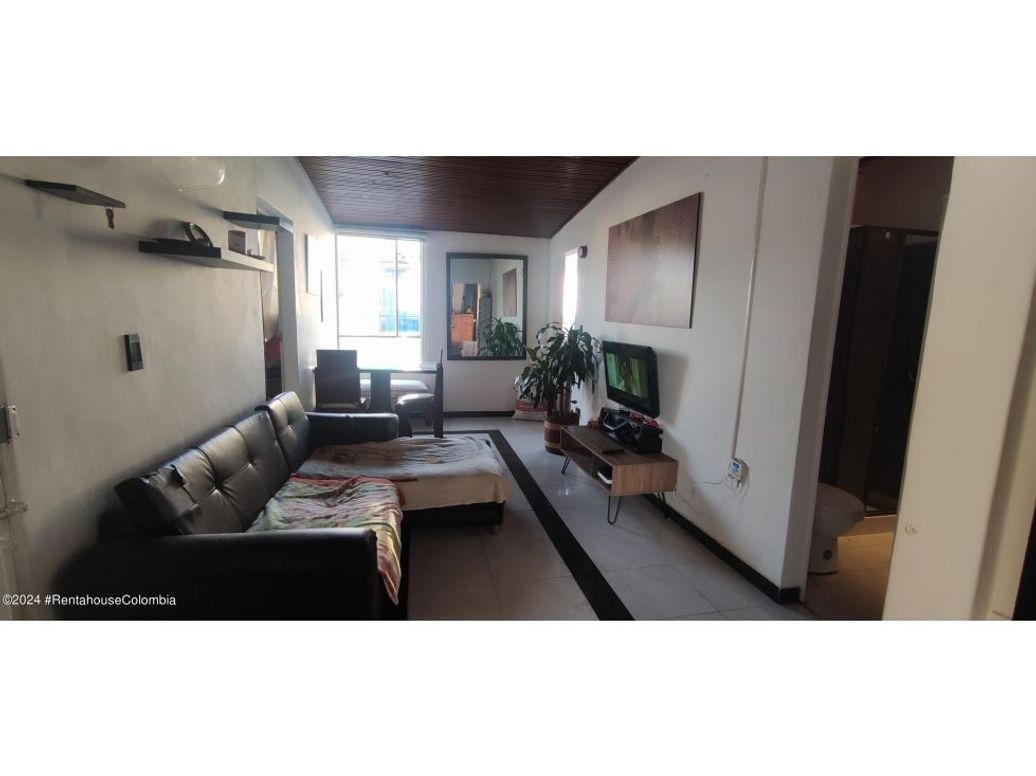 Apartamento de 2 alcobas en venta en Suba, Bogotá, 50 m² · foto 3 de 12