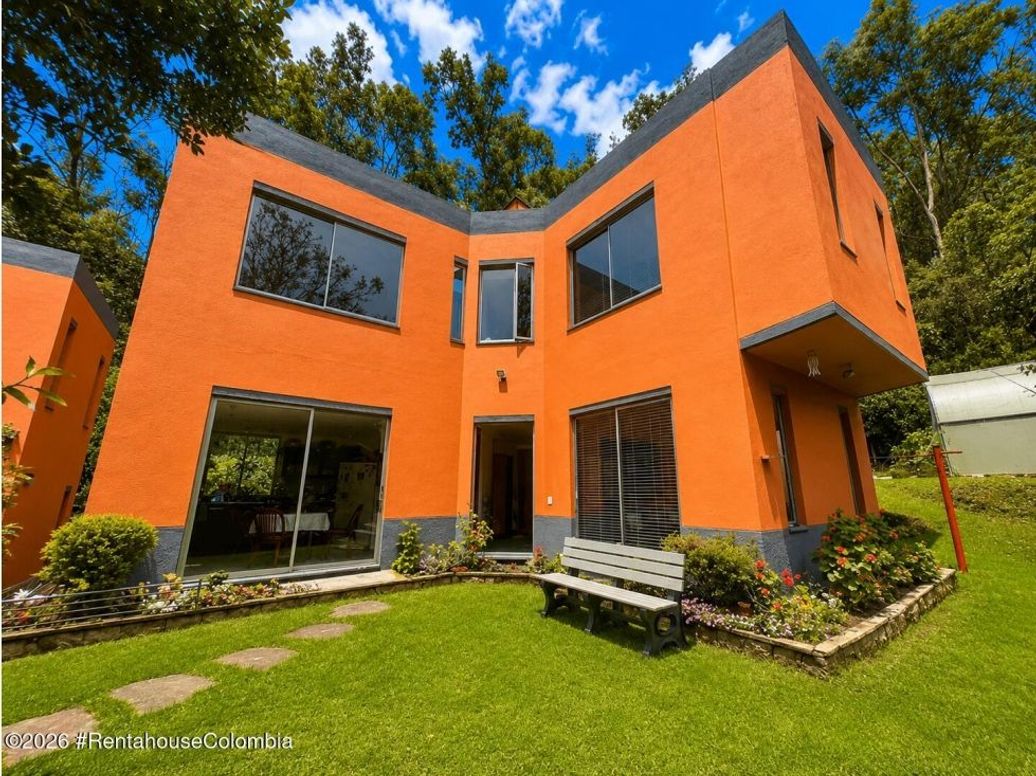 Casa de 6 alcobas en venta en Torca, Bogotá, 440 m² · foto 5 de 20