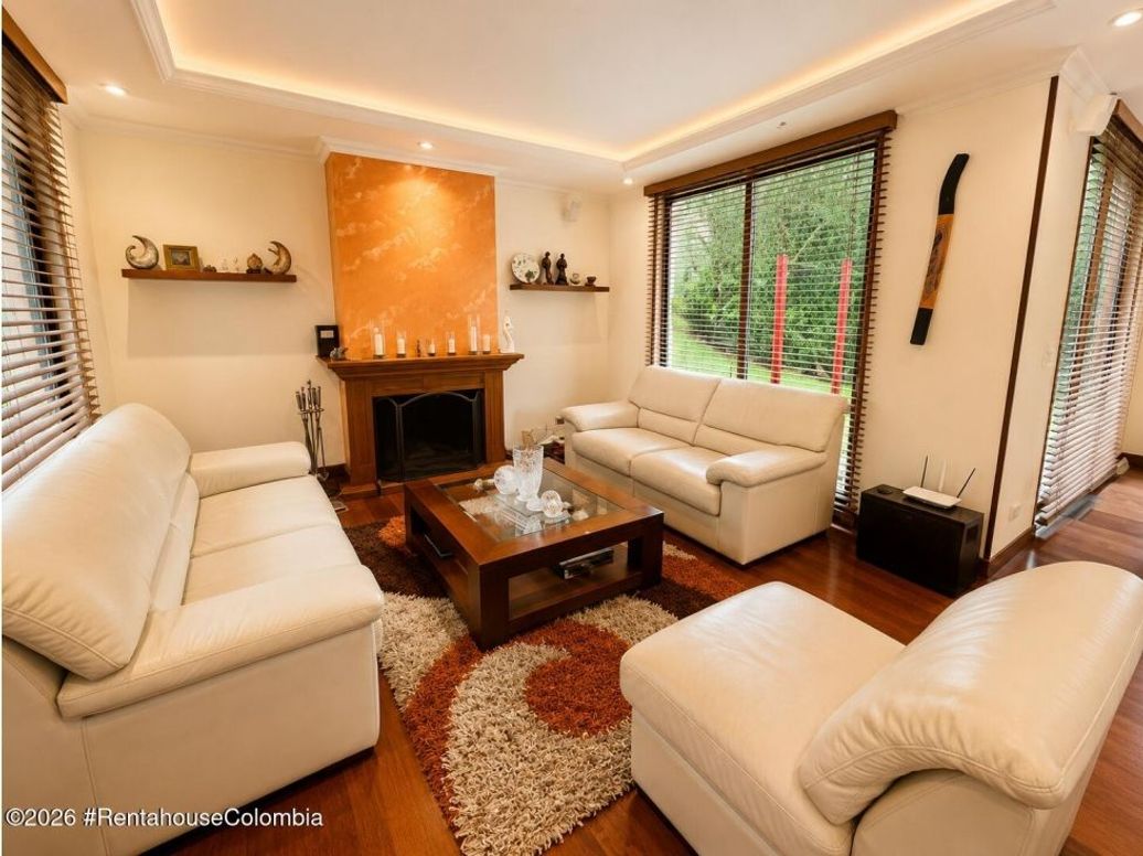 Casa de 6 alcobas en venta en Torca, Bogotá, 440 m² · foto 14 de 20