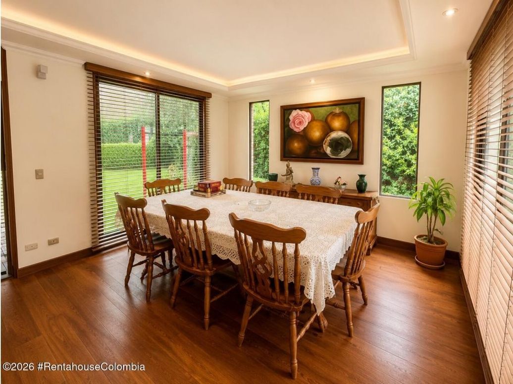 Casa de 6 alcobas en venta en Torca, Bogotá, 440 m² · foto 11 de 20