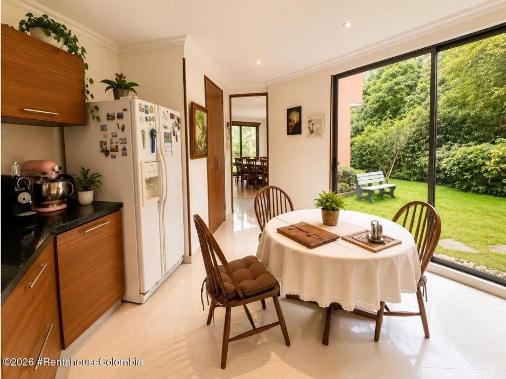 Casa de 6 alcobas en venta en Torca, Bogotá, 440 m² · foto 9 de 20