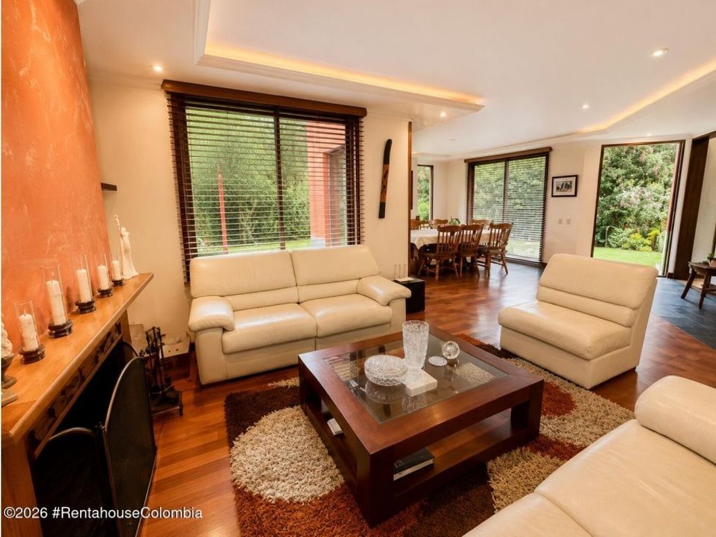 Casa de 6 alcobas en venta en Torca, Bogotá, 440 m² · foto 15 de 20