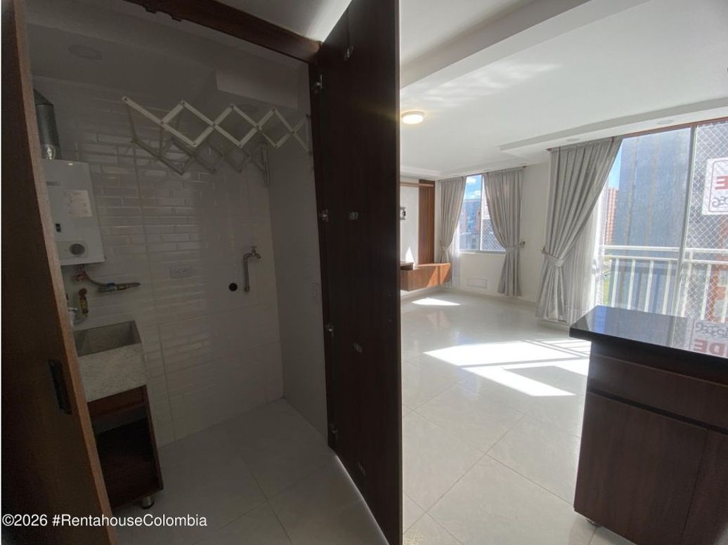 Apartamento de 1 alcoba en venta en Primavera, Bogotá, 36 m² · foto 10 de 20