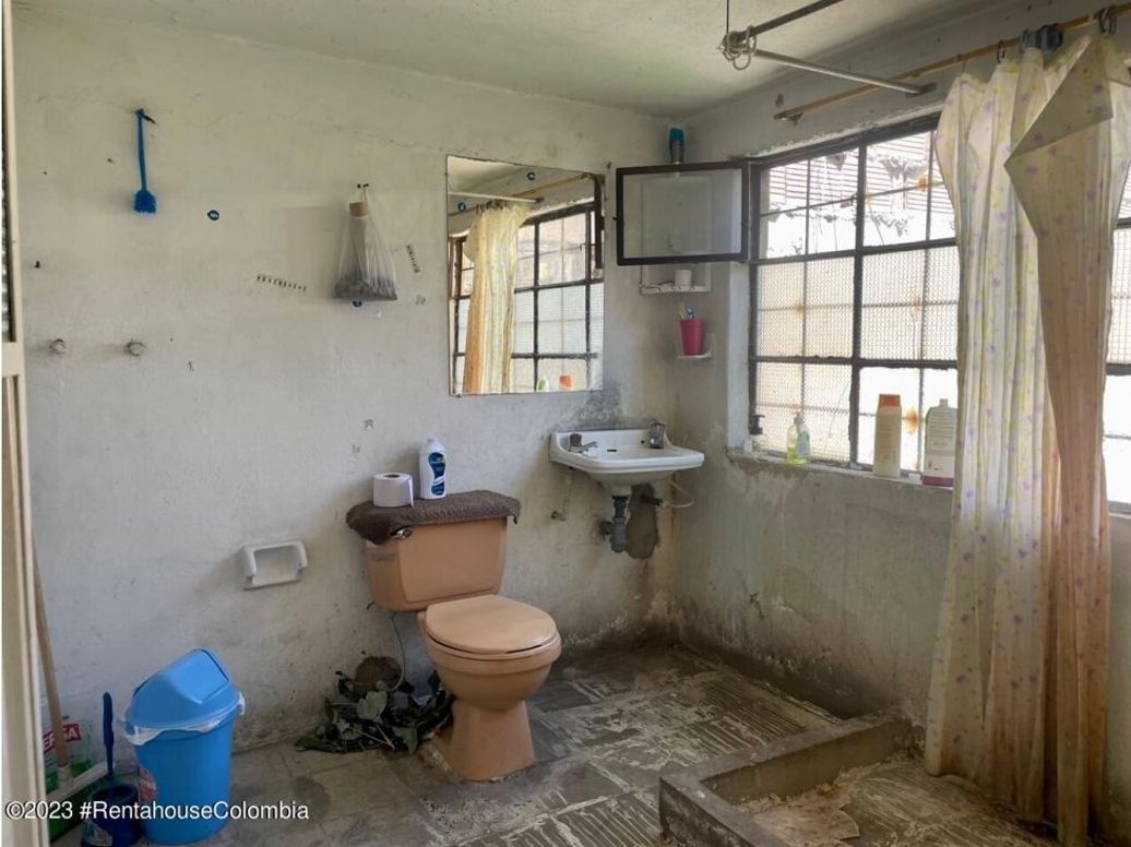 Casa de 3 alcobas en venta en Simón Bolívar, Bogotá, 118 m² · foto 15 de 18