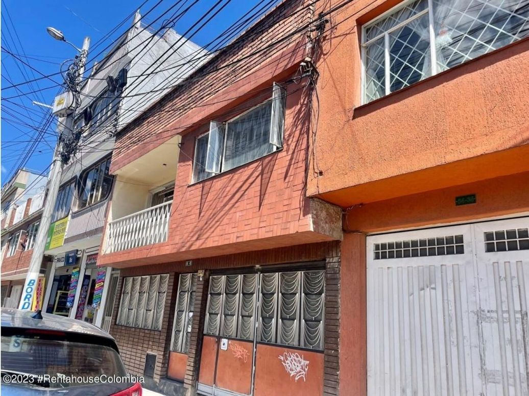 Casa de 3 alcobas en venta en Simón Bolívar, Bogotá, 118 m² · foto 2 de 18