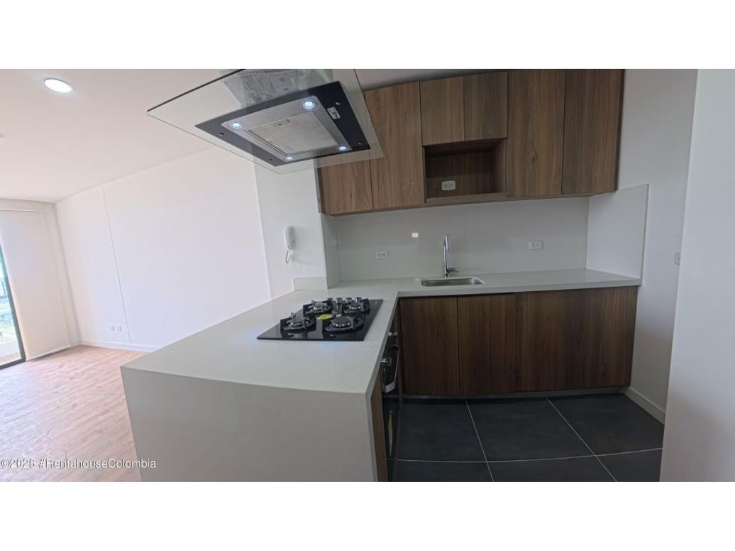 Apartamento de 2 alcobas en arriendo en San José, Bogotá, 63 m² · foto 4 de 17