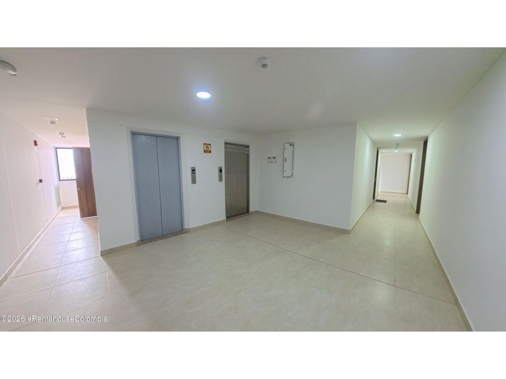 Apartamento de 2 alcobas en arriendo en San José, Bogotá, 63 m² · foto 3 de 17