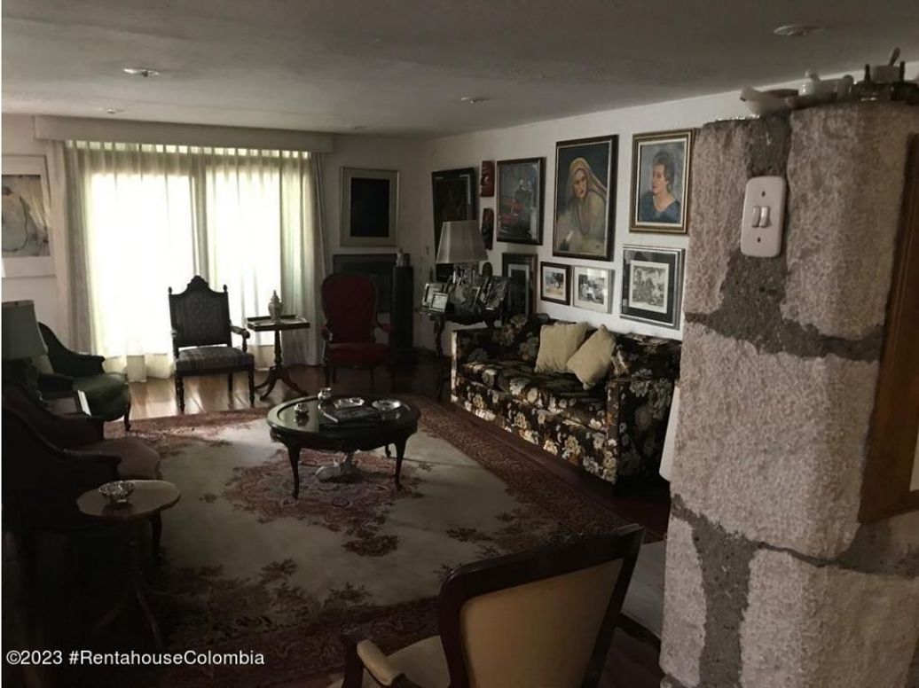 Casa de 3 alcobas en venta en Lago Gaitan, Bogotá, 480 m² · foto 11 de 20
