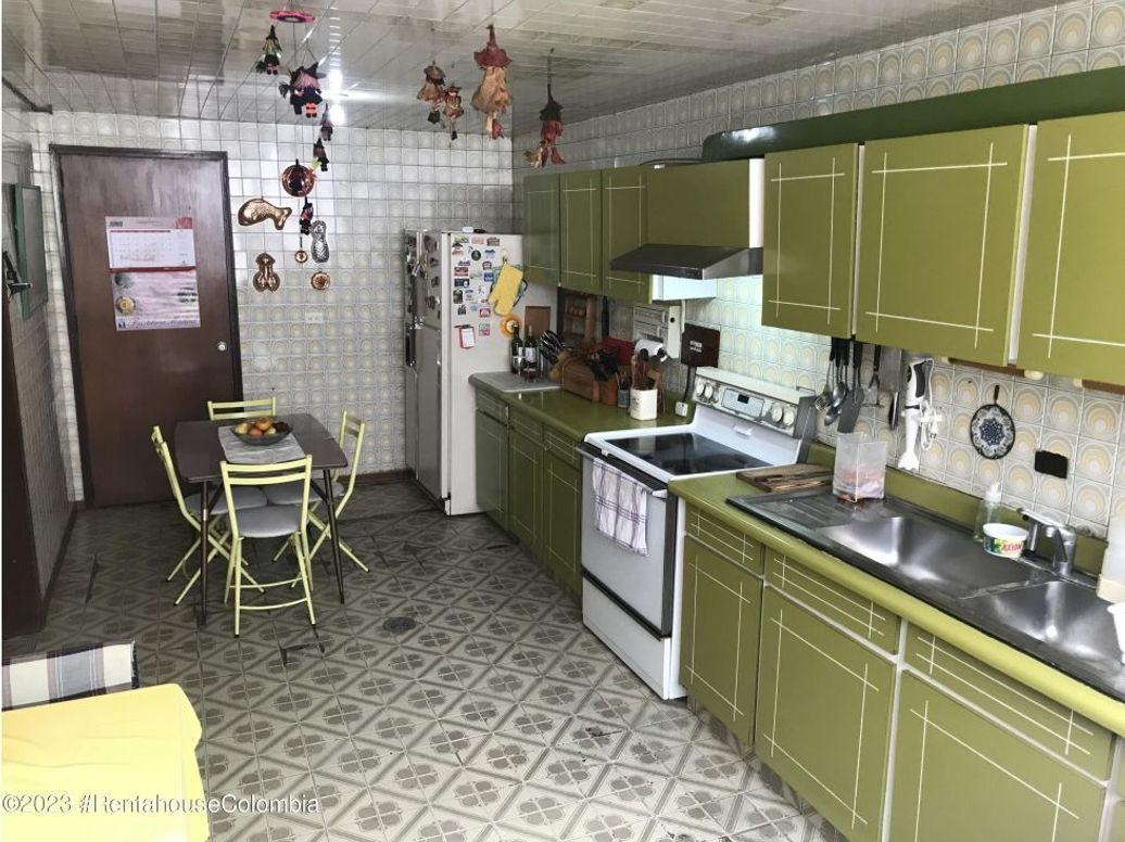 Casa de 3 alcobas en venta en Lago Gaitan, Bogotá, 480 m² · foto 8 de 20