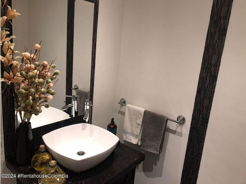 Apartamento de 3 alcobas en venta en Lago Gaitan, Bogotá, 146 m² · foto 16 de 20