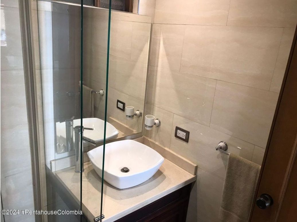 Apartamento de 3 alcobas en venta en Lago Gaitan, Bogotá, 146 m² · foto 12 de 20