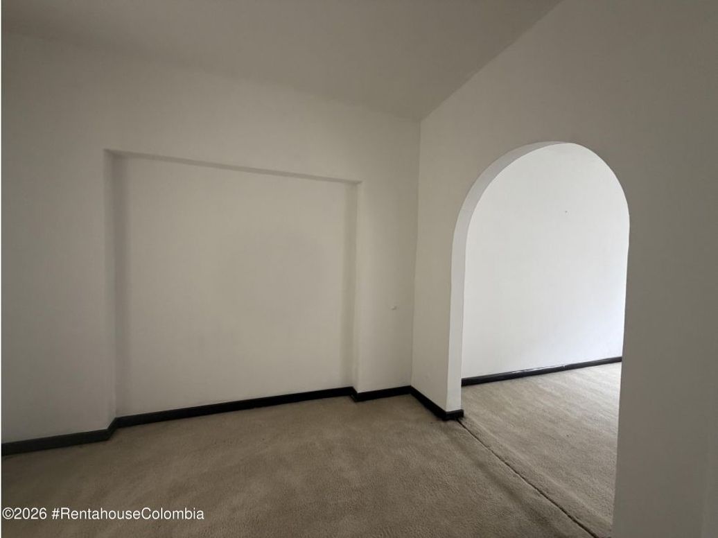Casa de 7 alcobas en venta en Teusaquillo, Bogotá, 380 m² · foto 6 de 20