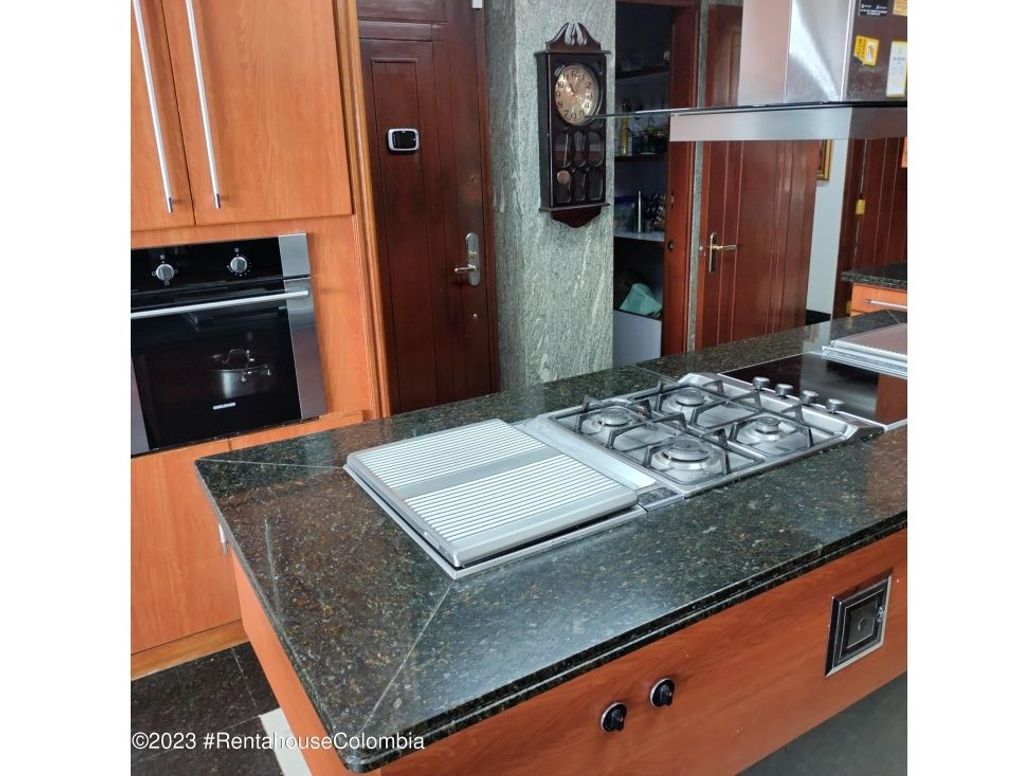 Apartamento de 4 alcobas en venta en Montearroyo, Bogotá, 343 m² · foto 15 de 20