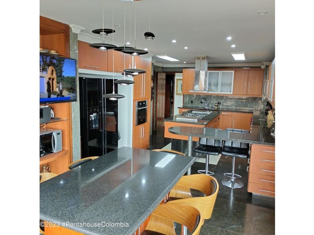 Apartamento de 4 alcobas en venta en Montearroyo, Bogotá, 343 m² · foto 18 de 20