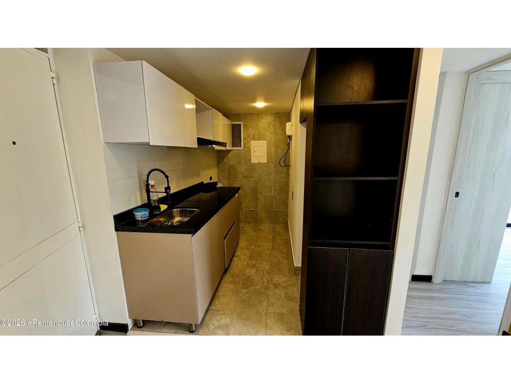 Apartamento de 1 alcoba en venta en La Granja Norte, Bogotá, 35 m² · foto 3 de 9