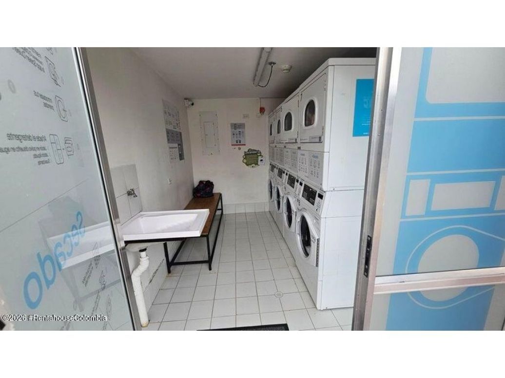 Apartamento de 1 alcoba en venta en La Granja Norte, Bogotá, 35 m² · foto 8 de 9
