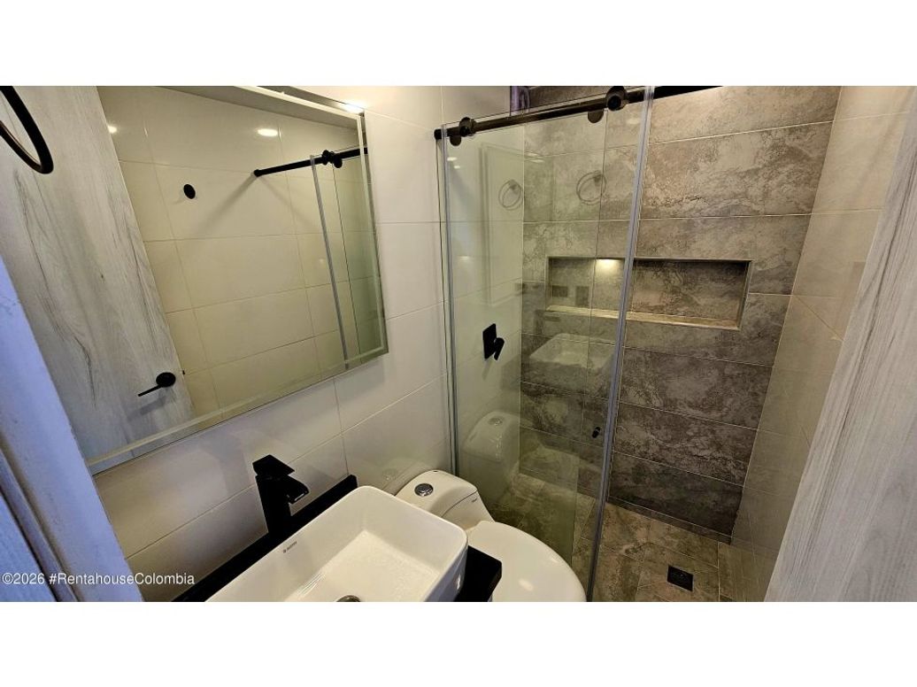 Apartamento de 1 alcoba en venta en La Granja Norte, Bogotá, 35 m² · foto 6 de 9