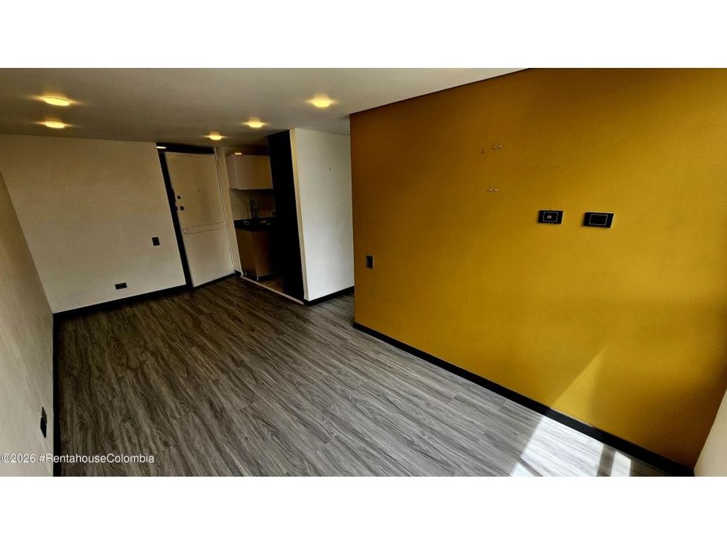 Apartamento de 1 alcoba en venta en La Granja Norte, Bogotá, 35 m² · foto 5 de 9