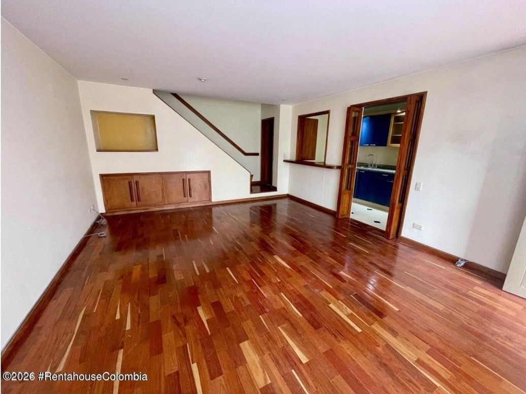 Casa de 3 alcobas en venta en Gratamira, Bogotá, 162 m² · foto 2 de 20