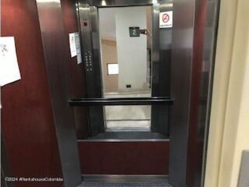 Apartamento de 3 alcobas en venta en Chico Norte Et. Iii, Bogotá, 162 m² · foto 8 de 20