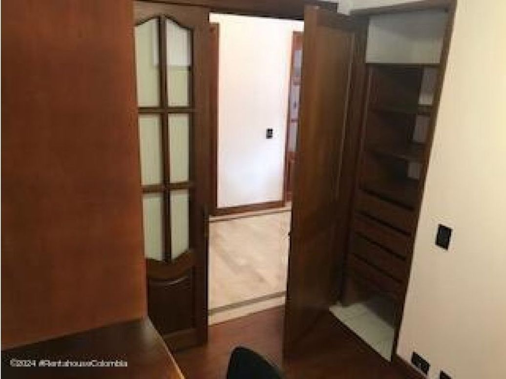 Apartamento de 3 alcobas en venta en Chico Norte Et. Iii, Bogotá, 162 m² · foto 18 de 20