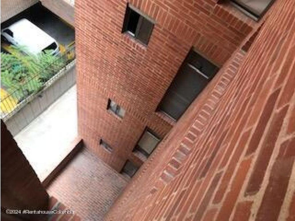 Apartamento de 3 alcobas en venta en Chico Norte Et. Iii, Bogotá, 162 m² · foto 19 de 20