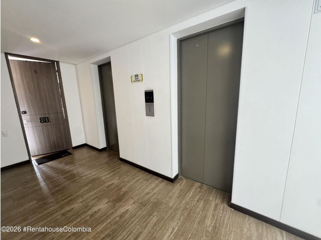 Apartamento de 1 alcoba en venta en Cedritos, Bogotá, 44 m² · foto 2 de 20