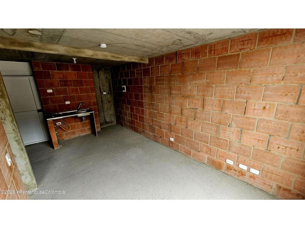 Apartamento de 1 alcoba en venta en La Catedral, Bogotá, 31 m² · foto 4 de 9