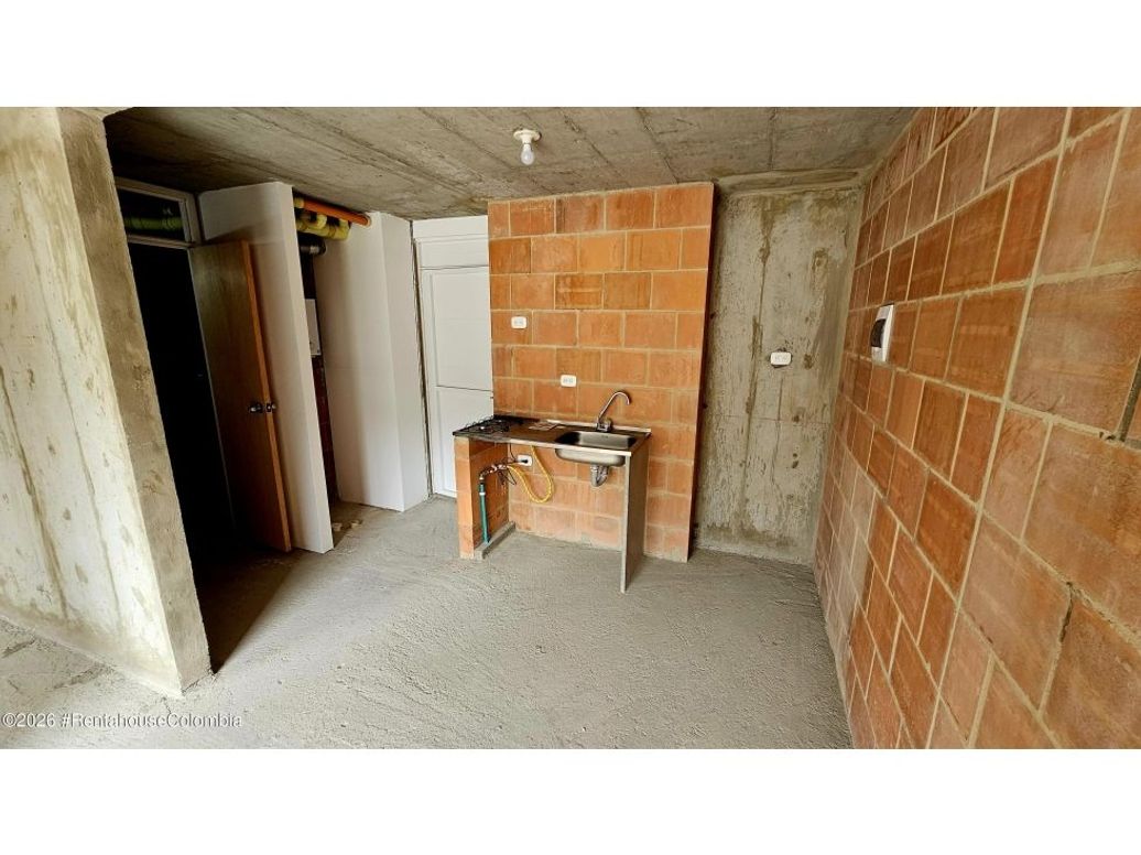 Apartamento de 1 alcoba en venta en La Catedral, Bogotá, 31 m² · foto 5 de 9