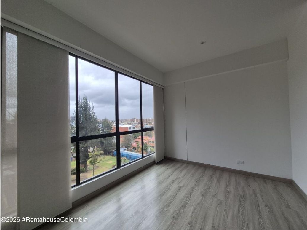 Apartamento de 2 alcobas en venta en Barrancas, Bogotá, 63 m² · foto 2 de 20