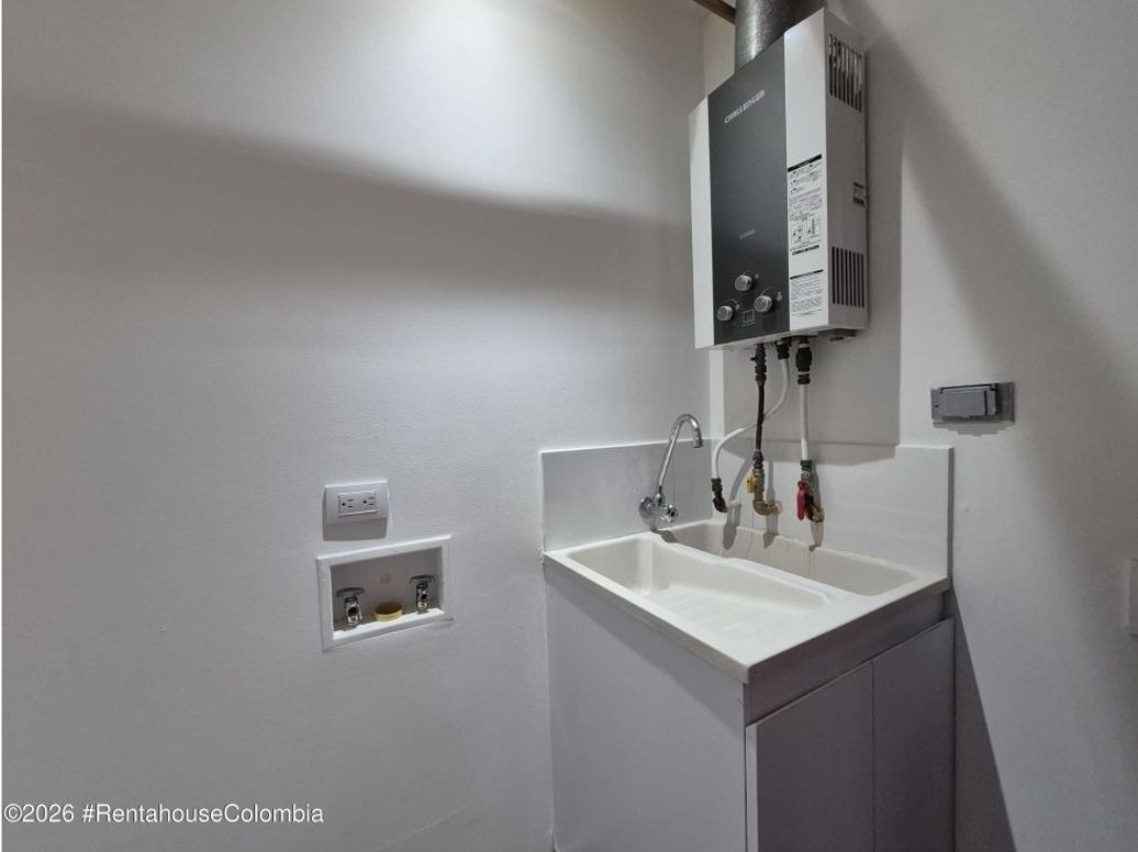 Apartamento de 2 alcobas en venta en Barrancas, Bogotá, 63 m² · foto 12 de 20