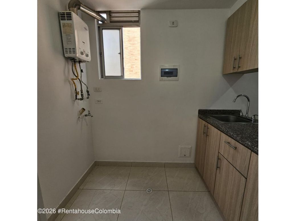 Apartamento en arriendo en San Antonio Noroccidental, Bogotá · foto 12 de 20