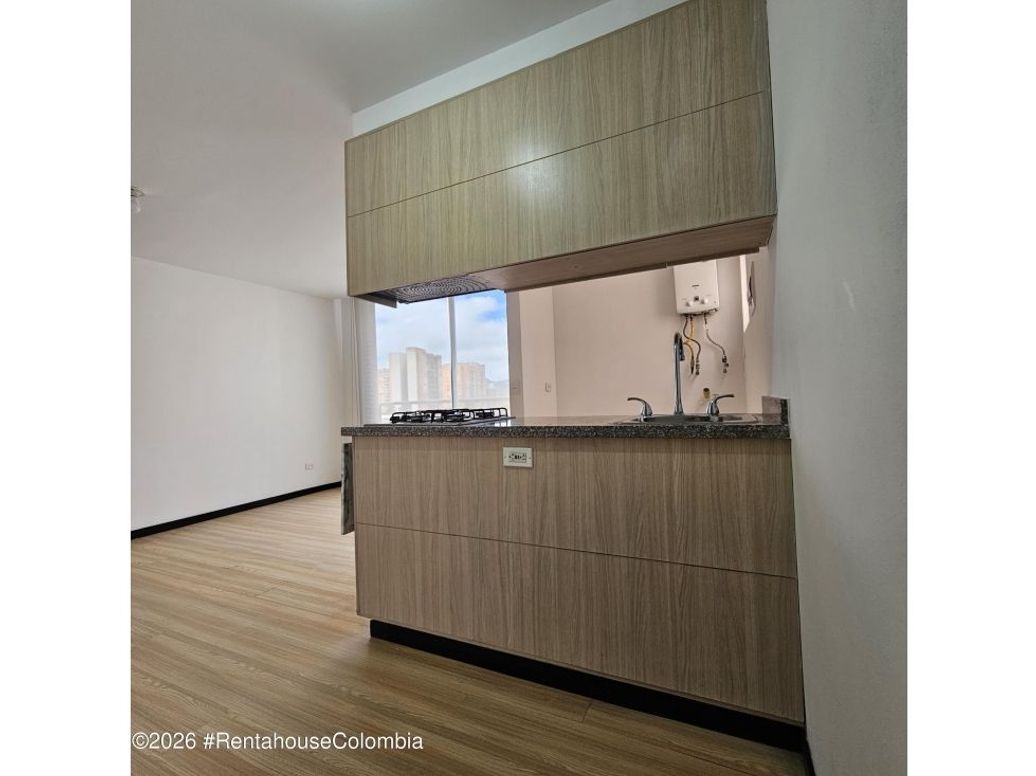 Apartamento en arriendo en San Antonio Noroccidental, Bogotá · foto 9 de 20