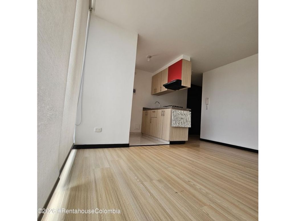 Apartamento en arriendo en San Antonio Noroccidental, Bogotá · foto 18 de 20
