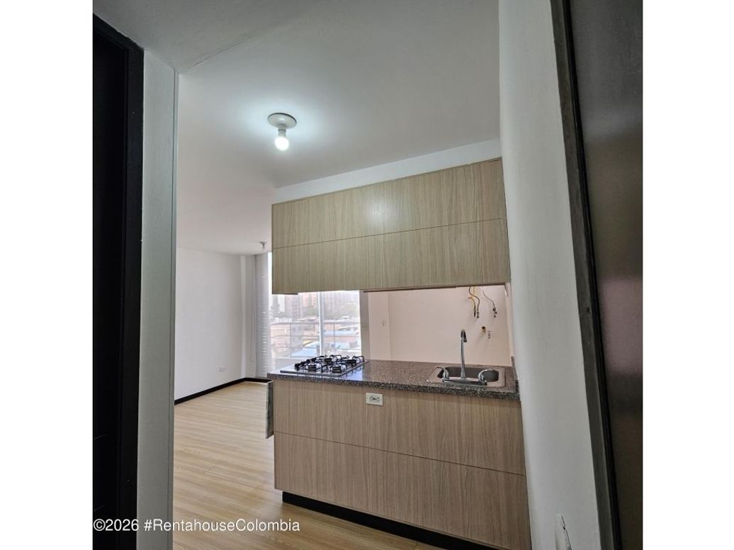 Apartamento en arriendo en San Antonio Noroccidental, Bogotá · foto 8 de 20