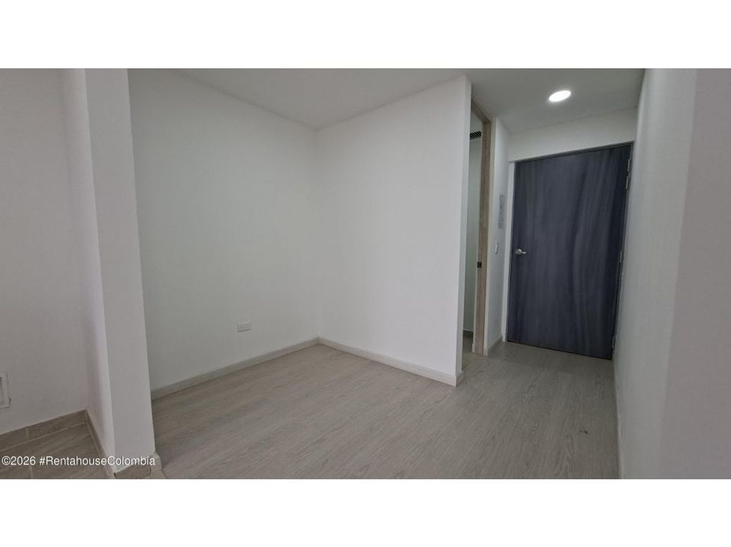 Apartamento de 1 alcoba en venta en Santa Teresa, Bogotá, 36 m² · foto 3 de 20