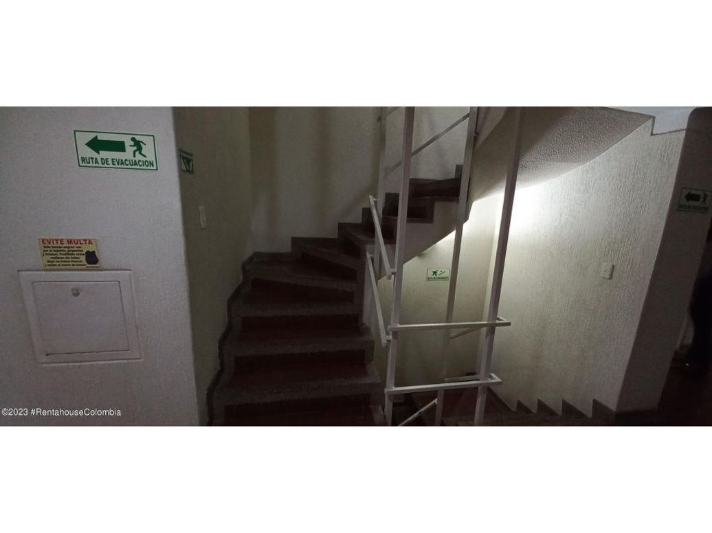 Apartamento de 1 alcoba en venta en Cedritos, Bogotá, 47 m² · foto 6 de 20