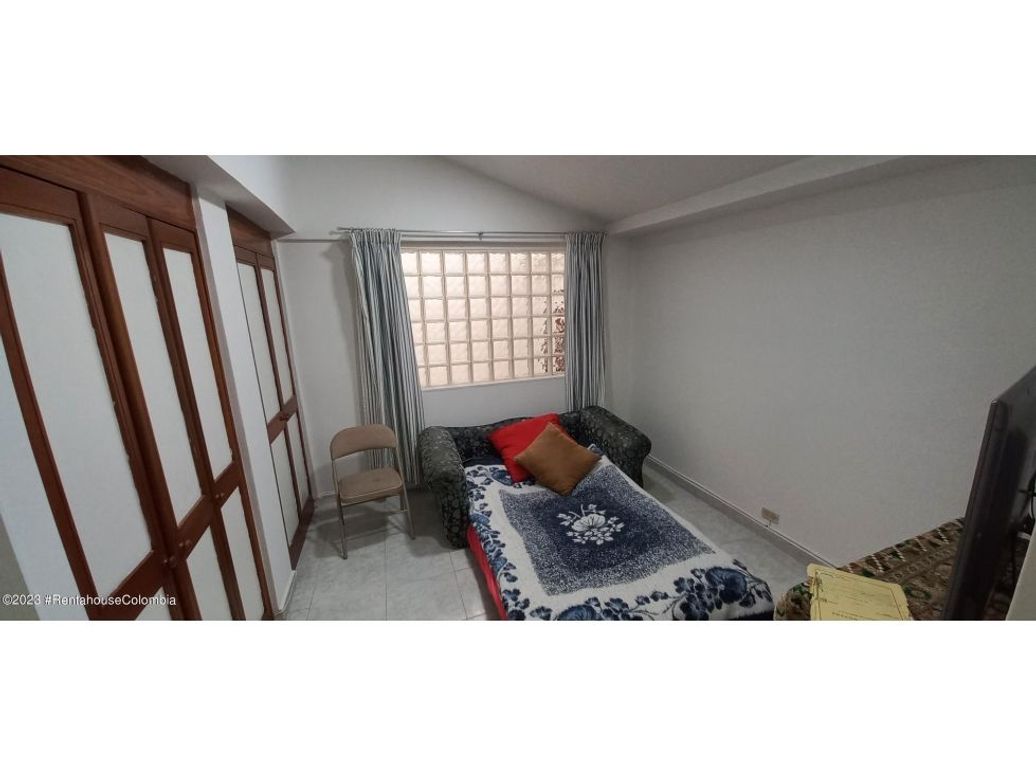 Apartamento de 1 alcoba en venta en Cedritos, Bogotá, 47 m² · foto 18 de 20