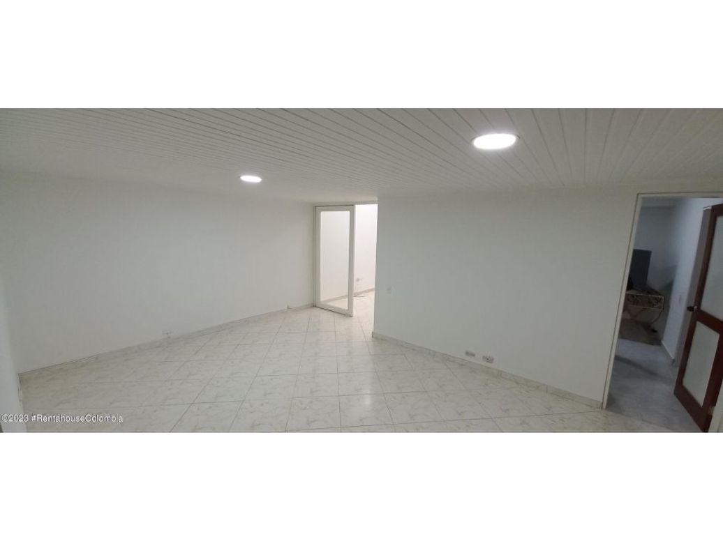 Apartamento de 1 alcoba en venta en Cedritos, Bogotá, 47 m² · foto 10 de 20