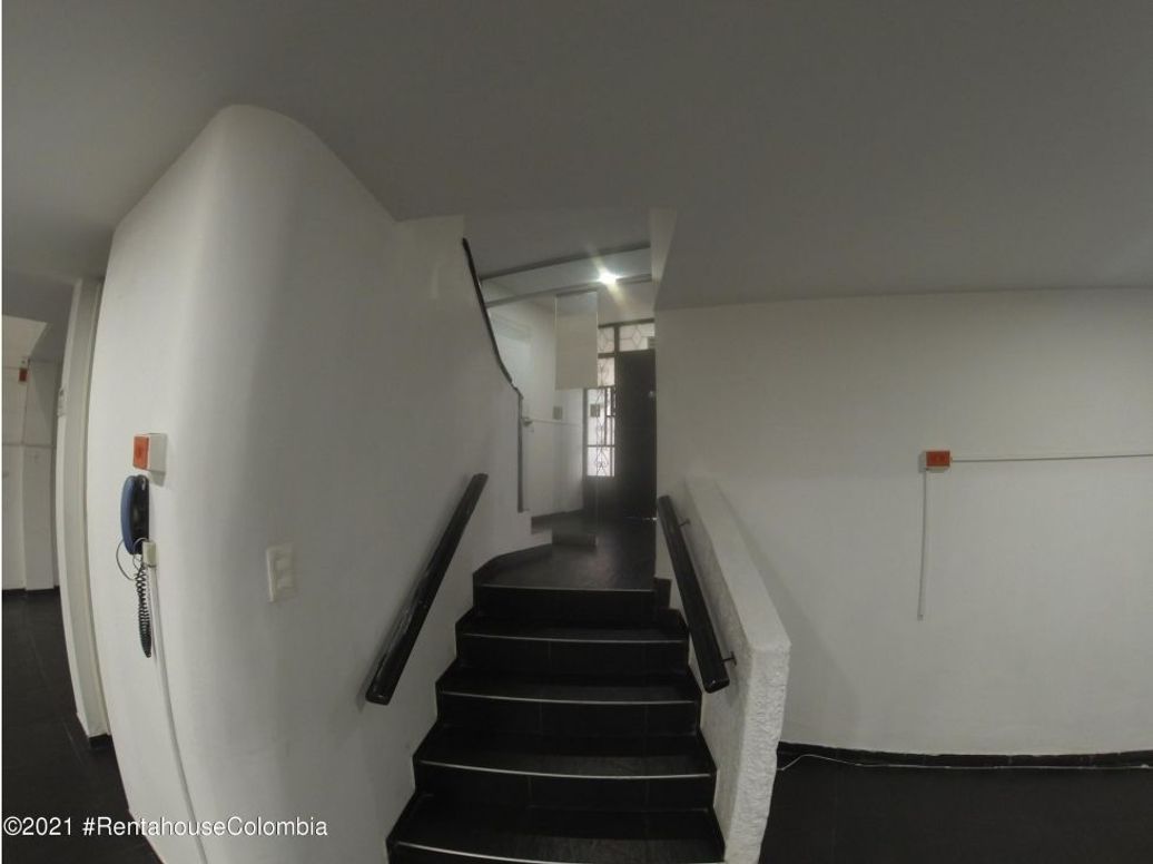 Casa de 3 alcobas en venta en Salitre Greco, Bogotá, 600 m² · foto 3 de 20