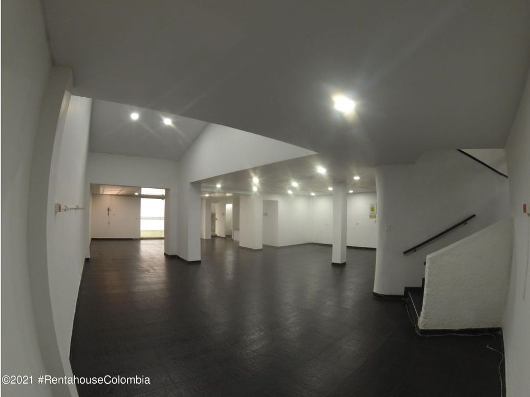 Casa de 3 alcobas en venta en Salitre Greco, Bogotá, 600 m² · foto 4 de 20