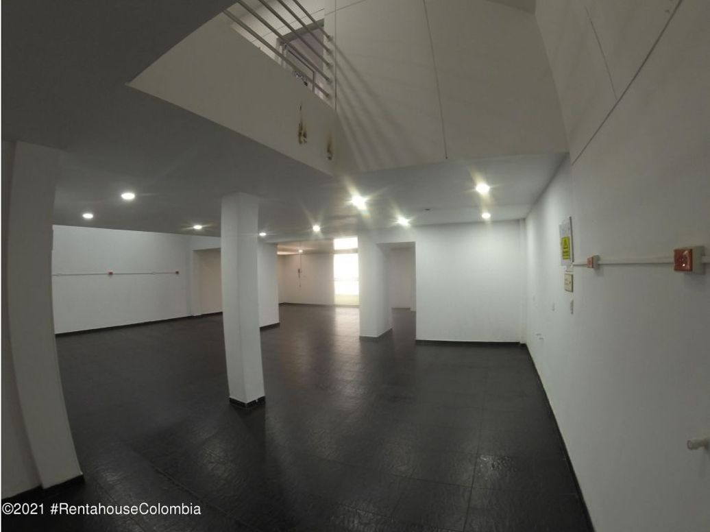 Casa de 3 alcobas en venta en Salitre Greco, Bogotá, 600 m² · foto 6 de 20