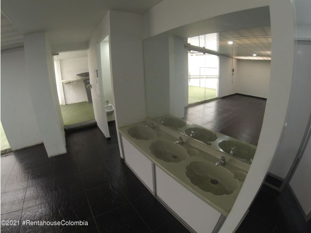 Casa de 3 alcobas en venta en Salitre Greco, Bogotá, 600 m² · foto 7 de 20