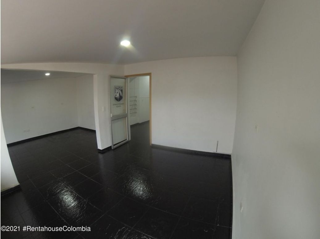 Casa de 3 alcobas en venta en Salitre Greco, Bogotá, 600 m² · foto 20 de 20