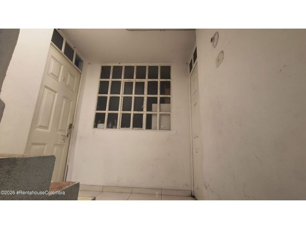 Casa de 10 alcobas en venta en La Estancia, Bogotá, 252 m² · foto 4 de 20